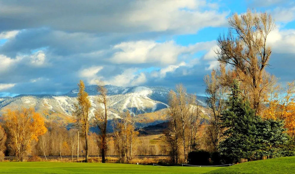 Steamboat Golf Club in the Fall. The perfect place to golf in Steamboat Springs. 